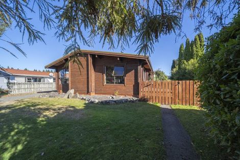 Photo of property in 66 Luxmore Drive, Te Anau, 9600