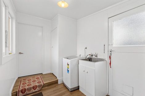 Photo of property in 17 Bourke Street, Palmerston North, 4410