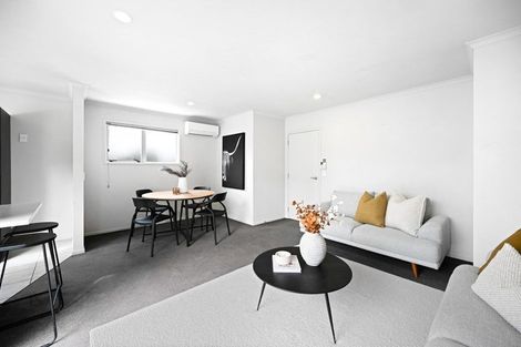 Photo of property in 3a Scotland Place, Hillcrest, Hamilton, 3216