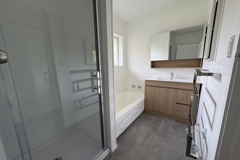 Photo of property in 10 Brunner Road, Glen Eden, Auckland, 0602