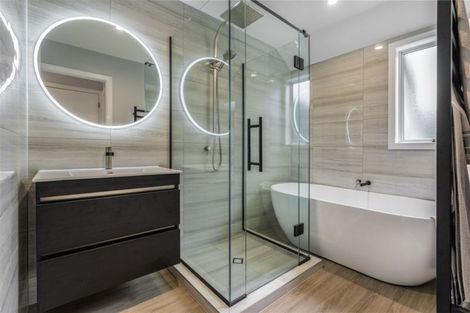 Photo of property in 1/2a Spring Street, Devonport, Auckland, 0624