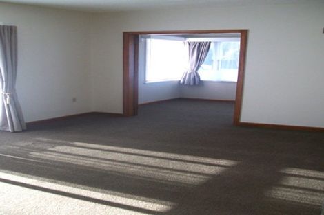 Photo of property in 153 Memorial Avenue, Burnside, Christchurch, 8053