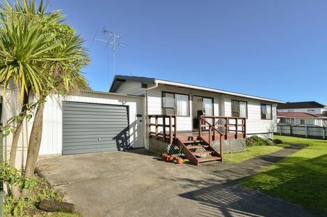 Photo of property in 2/29 Rogan Street, Mount Roskill, Auckland, 1041