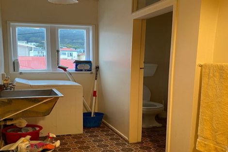 Photo of property in 4 Levy Street, Mount Victoria, Wellington, 6011