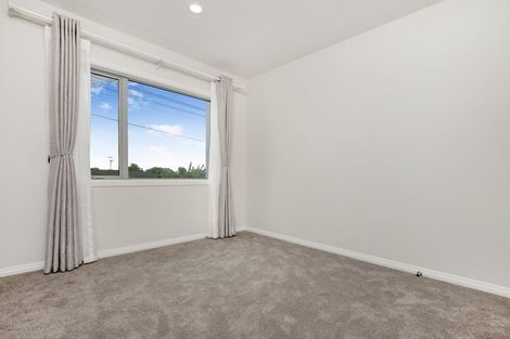 Photo of property in 1a Surrey Street, Manurewa, Auckland, 2102