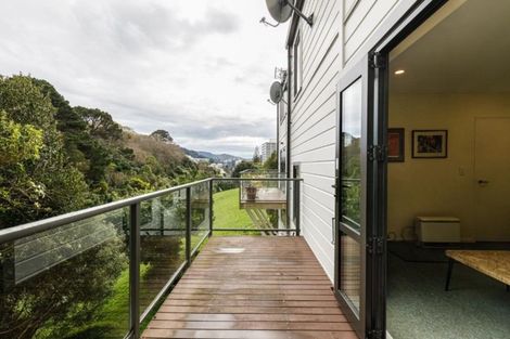 Photo of property in 6/240 The Terrace, Wellington Central, Wellington, 6011