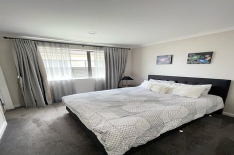 Photo of property in 13 Tawatawa Street, Long Bay, Auckland, 0630