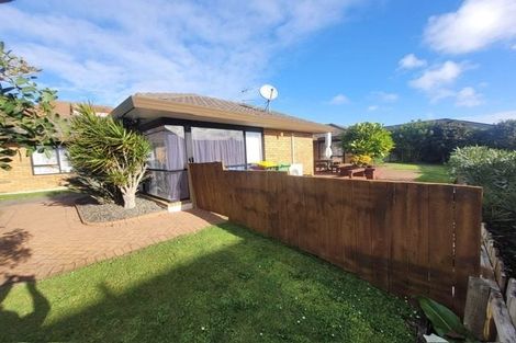 Photo of property in 10 Orangewood Drive, Northpark, Auckland, 2013