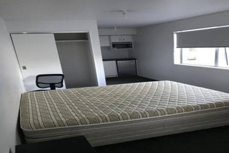 Photo of property in 2/7 Snead Place, Hamilton East, Hamilton, 3216