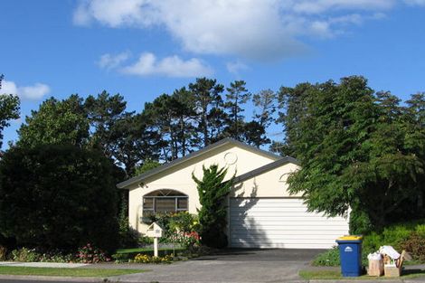 Photo of property in 83 Unsworth Drive, Unsworth Heights, Auckland, 0632