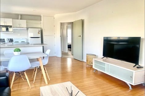 Photo of property in 1/22 Margaret Place, Milford, Auckland, 0620