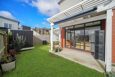 Photo of property in 17 Fermi Lane, Papakura, 2110