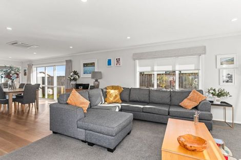 Photo of property in 4 Fantail Avenue, Carterton, 5713
