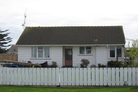 Photo of property in 31 Matipo Street, Castlecliff, Whanganui, 4501