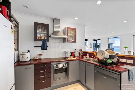 Photo of property in Terrace Heights Apartments, 14d/163 The Terrace, Wellington Central, Wellington, 6011