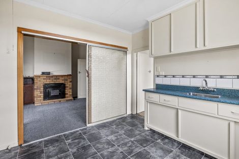 Photo of property in 22 Law Street, Caversham, Dunedin, 9012
