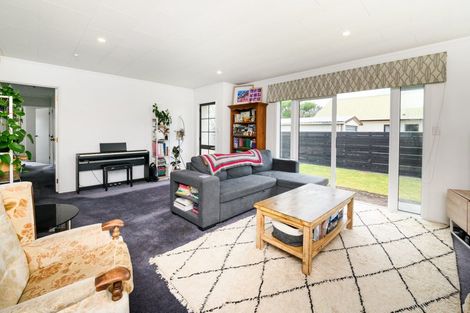 Photo of property in 57 Raglan Avenue, Cloverlea, Palmerston North, 4412