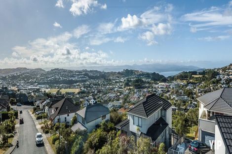 Photo of property in 35 Meadowcroft Grove, Johnsonville, Wellington, 6037