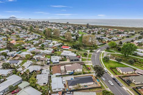 Photo of property in 38b Hartford Avenue, Papamoa Beach, Papamoa, 3118