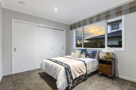 Photo of property in 8 Verley Rise, East Tamaki Heights, Auckland, 2016