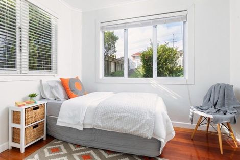 Photo of property in 51 Rogan Street, Mount Roskill, Auckland, 1041