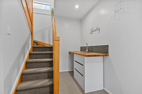 Photo of property in 6a Puketaha Road, Swanson, Auckland, 0816