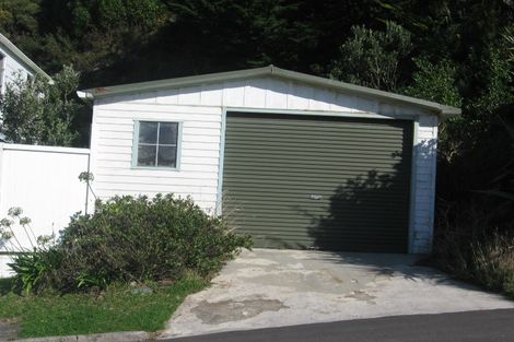 Photo of property in 35 Old Coach Road, Johnsonville, Wellington, 6037