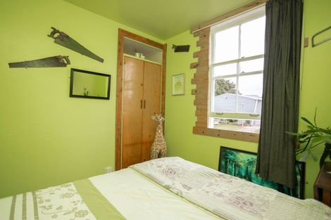 Photo of property in 18 Princess Street, Dannevirke, 4930