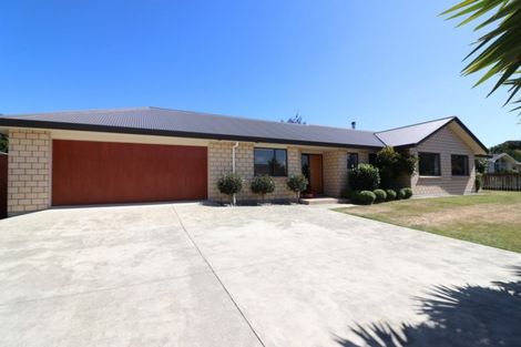 Photo of property in 8a Allan Street, Dannevirke, 4930