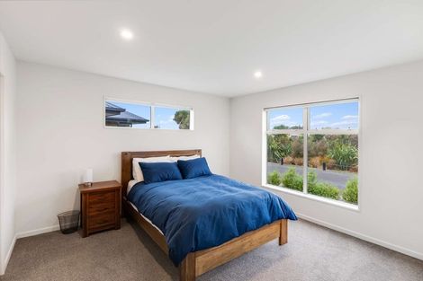 Photo of property in 8 Torbeg Lane, Broomfield, Christchurch, 8042