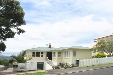 Photo of property in 70 Anzac Road, Pukekohe, 2120