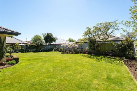 Photo of property in 7 Riverwood Boulevard, Redwood, Christchurch, 8051