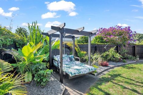 Photo of property in 7 Wroxton Place, Waiuku, 2123