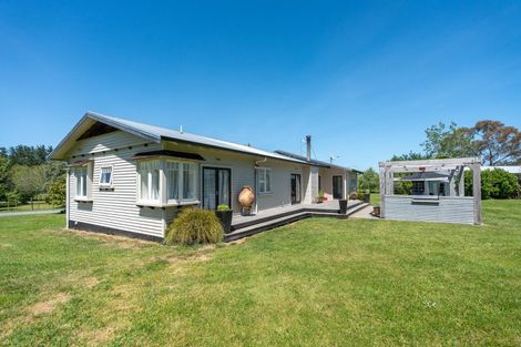 Photo of property in 122 Cross Line, Morison Bush, Greytown, 5794