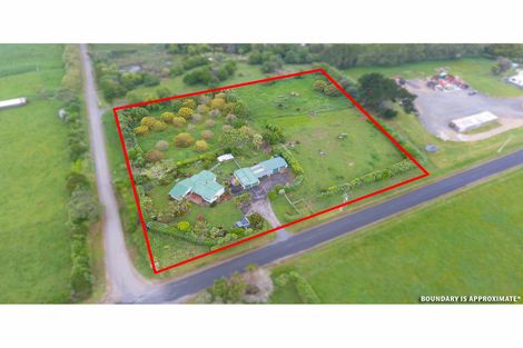 Photo of property in 20 Waipipi Wharf Road, Pollok, Waiuku, 2683