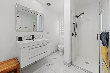 Photo of property in 35b Holly Road, St Albans, Christchurch, 8014