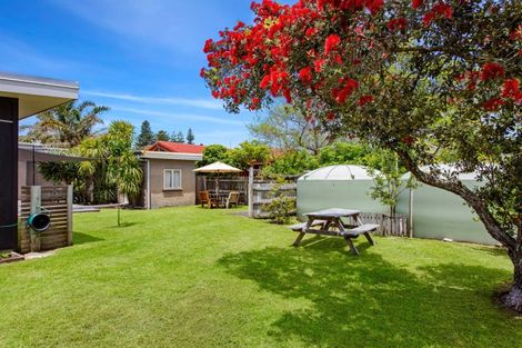 Photo of property in 18 Moana Road, Okitu, Gisborne, 4010