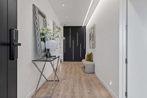 Photo of property in 36 Skulander Crescent, Orewa, 0931