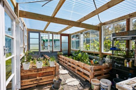 Photo of property in 32 Waihirere Domain Road, Waihirere, Gisborne, 4071