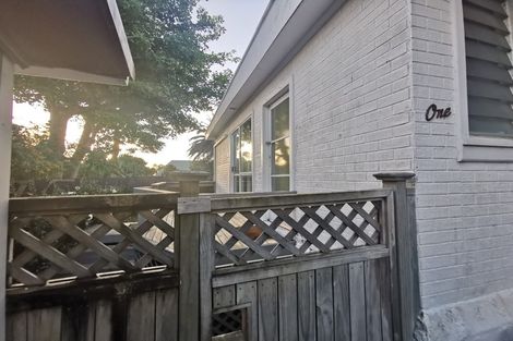 Photo of property in 1/4 Sydney Street, Hauraki, Auckland, 0622