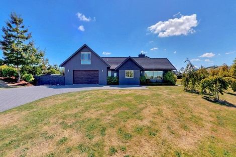 Photo of property in 63 Loch Views Road, Acacia Bay, Taupo, 3385