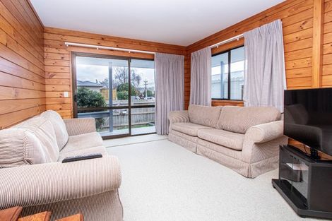 Photo of property in 1 Beadle Place, St Andrews, Hamilton, 3200