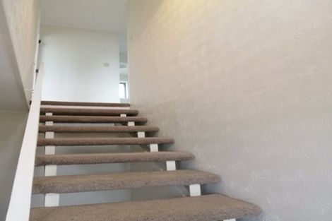 Photo of property in 2/3 Butterworth Drive, Glendene, Auckland, 0602