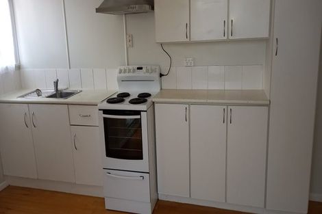 Photo of property in 512 Te Atatu Road, Te Atatu Peninsula, Auckland, 0610