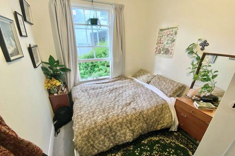 Photo of property in 1/12 Myrtle Crescent, Mount Cook, Wellington, 6021