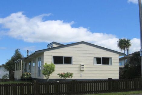 Photo of property in 17 Kensington Place, Richmond Heights, Taupo, 3330