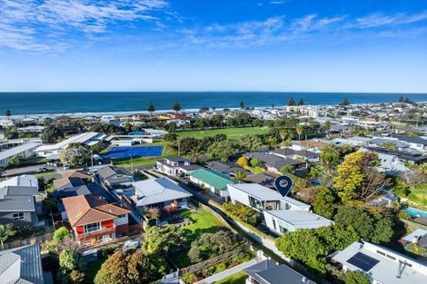 Photo of property in 28c Orkney Road, Mount Maunganui, 3116
