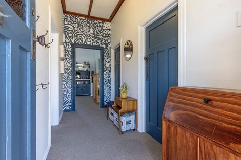 Photo of property in 15 Waverley Street, Waipawa, 4210