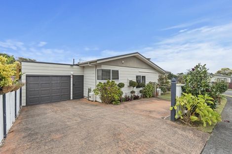 Photo of property in 3 Jensen Place, Frankleigh Park, New Plymouth, 4310