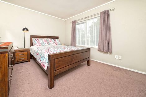 Photo of property in 3 Bernina Place, Weymouth, Auckland, 2103